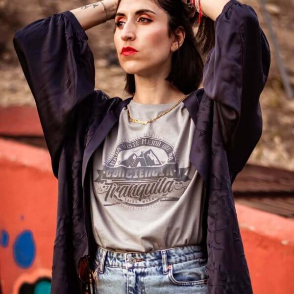 Camiseta Gris Conciencia Mujer