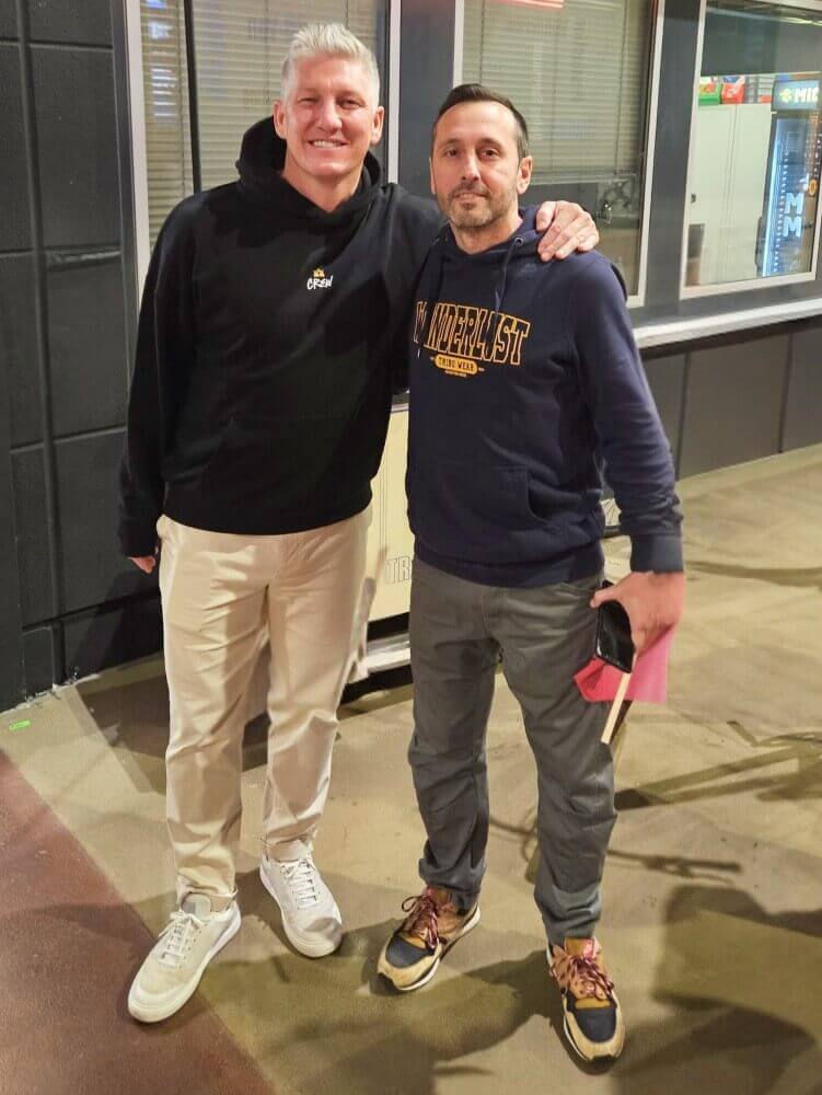 Sudadera TRIBU Bastian Schweinsteiger